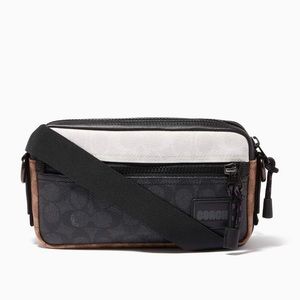 Coach slim pacer crossbody